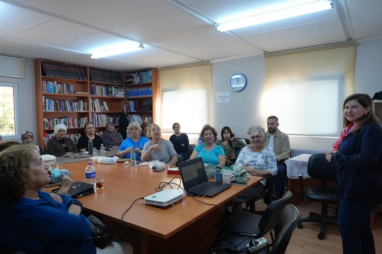 İstanbul Maltepe’de ‘Değişen Dünyada Yaşlanmamayı Seçenler’ söyleşisi