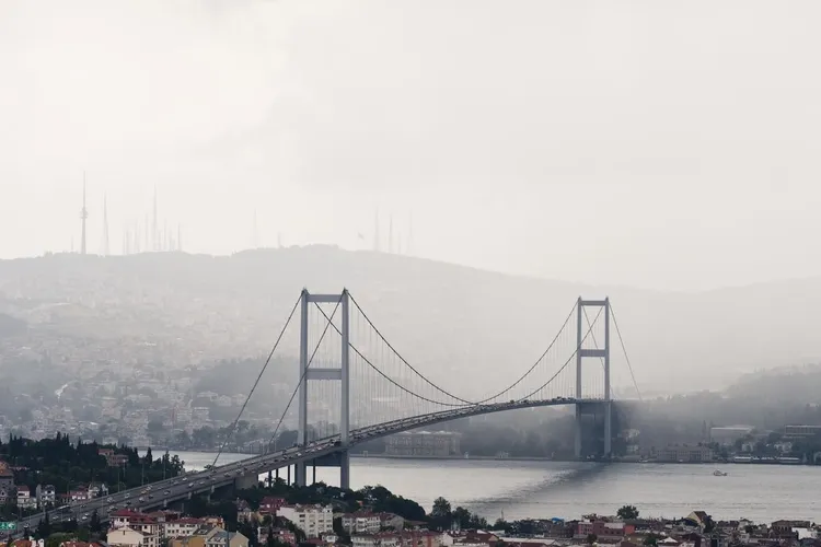 Sıcaklıklar mevsim normallerinin üzerinde… Kuzeybatıda sağanak alarmı!